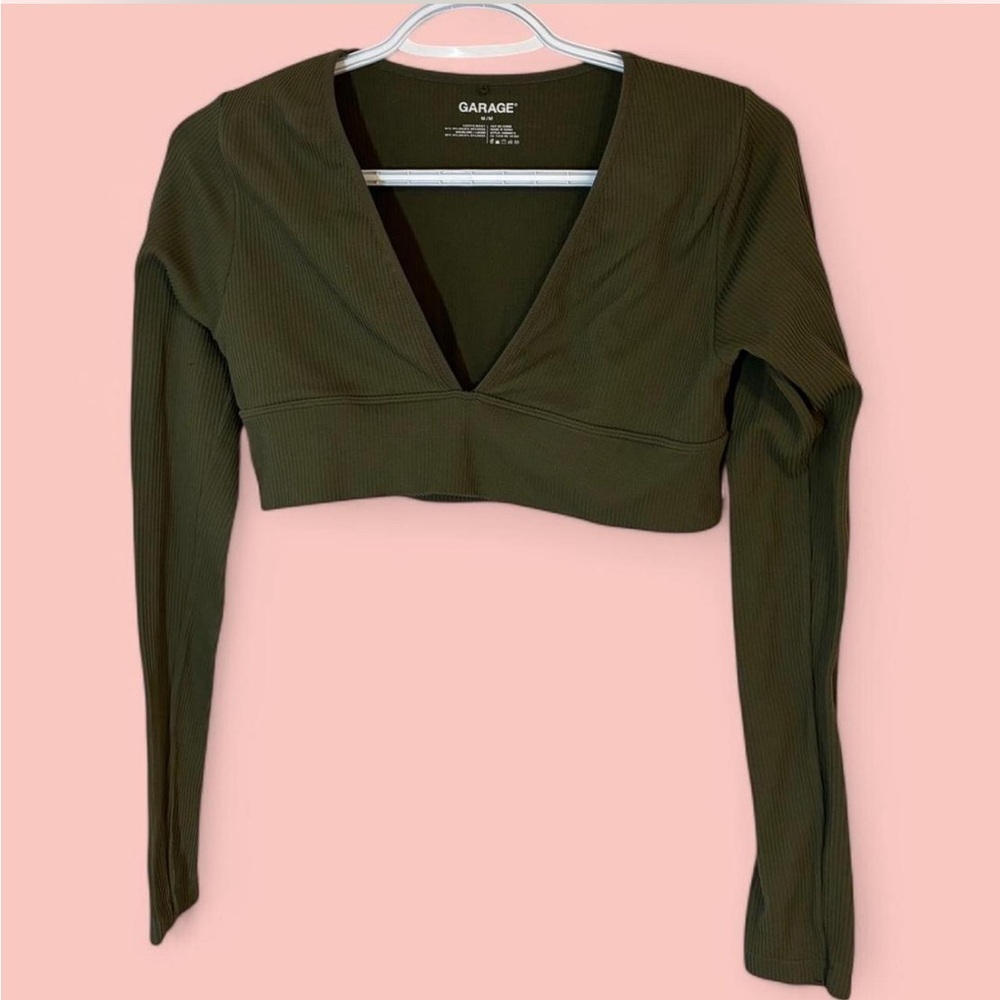 Garage Cropped V Neck Longsleeve - Picture 1 of 3